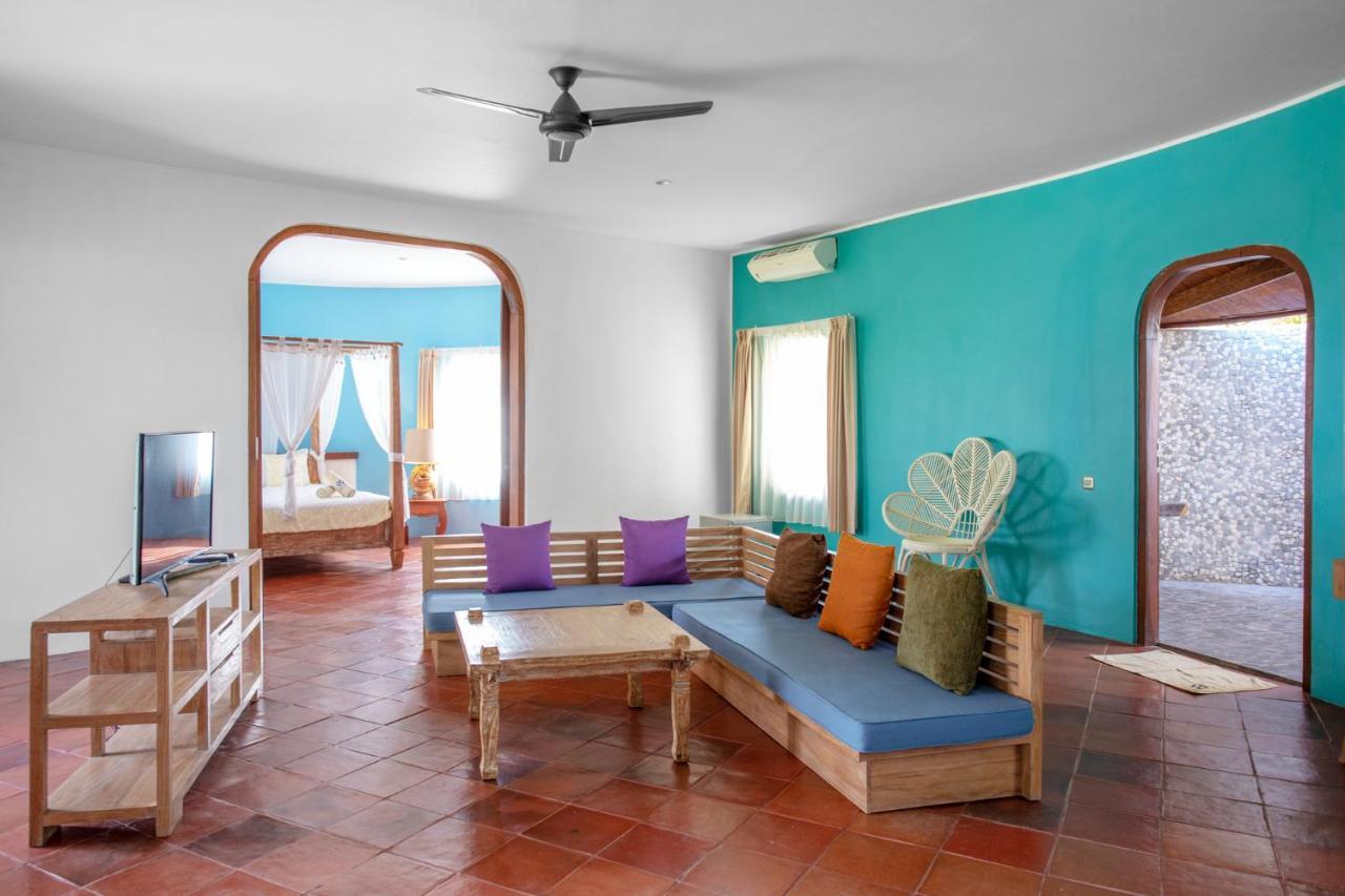 Whales And Waves Hotell Lemonga Exteriör bild