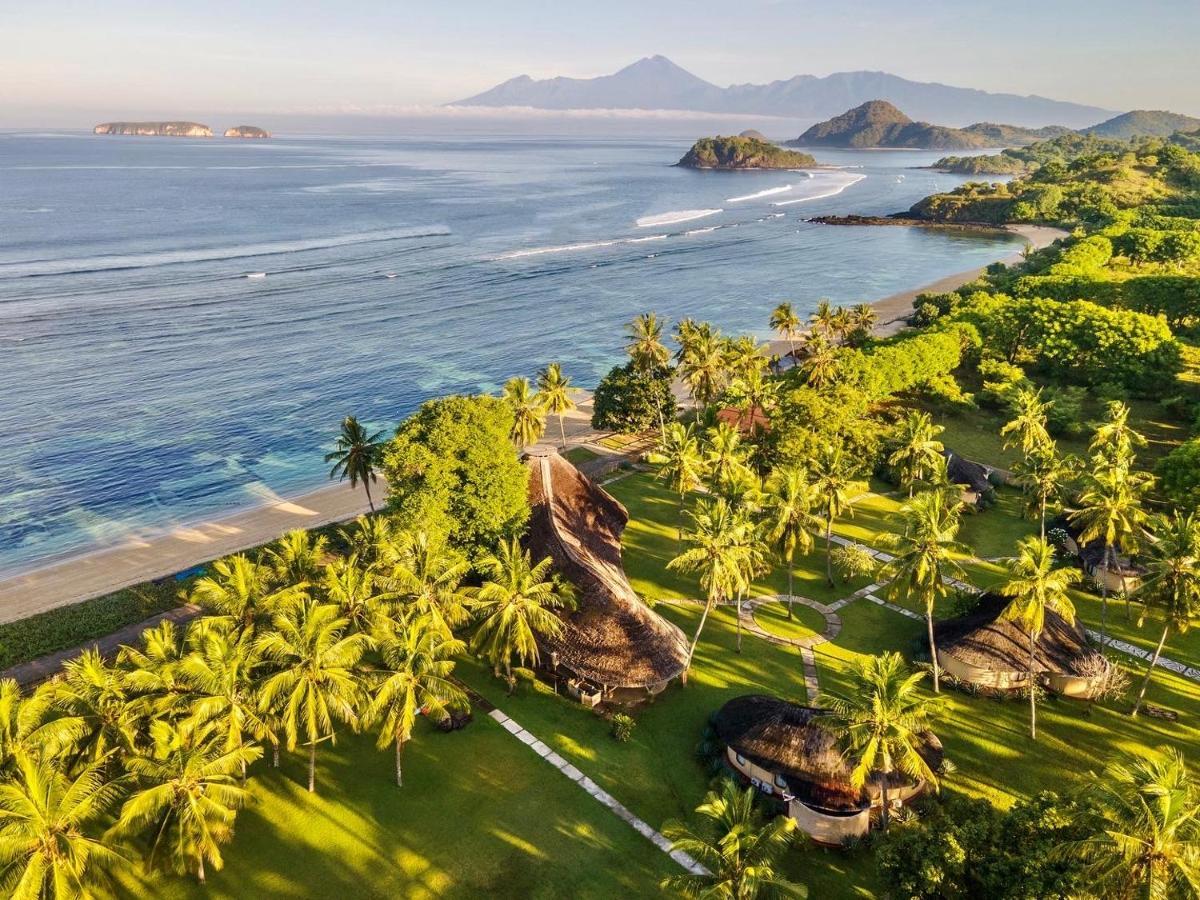 Whales And Waves Hotell Lemonga Exteriör bild